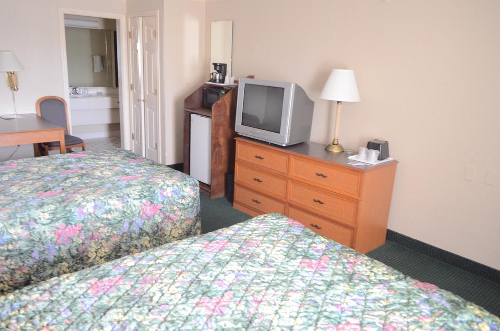 America'S Inn Houston/Stafford /Sugarland Δωμάτιο φωτογραφία