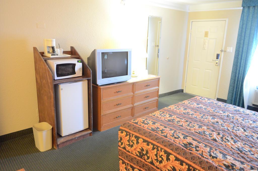 America'S Inn Houston/Stafford /Sugarland Δωμάτιο φωτογραφία